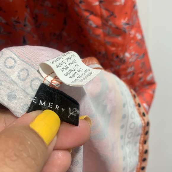 Emery Rose Dress - Picture 2 of 6